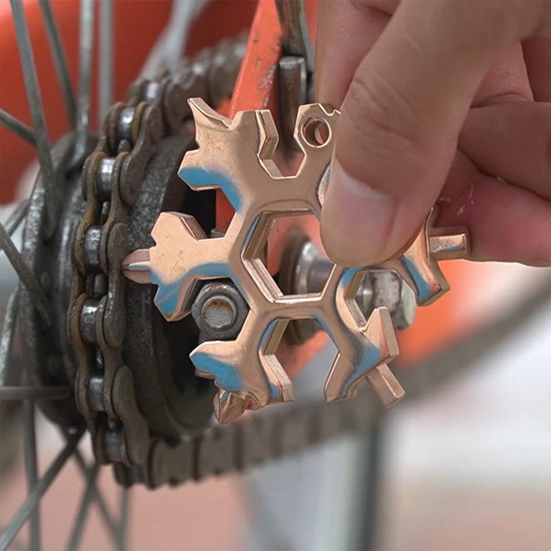 ® 18-in-1 Snowflake Multi-Tool